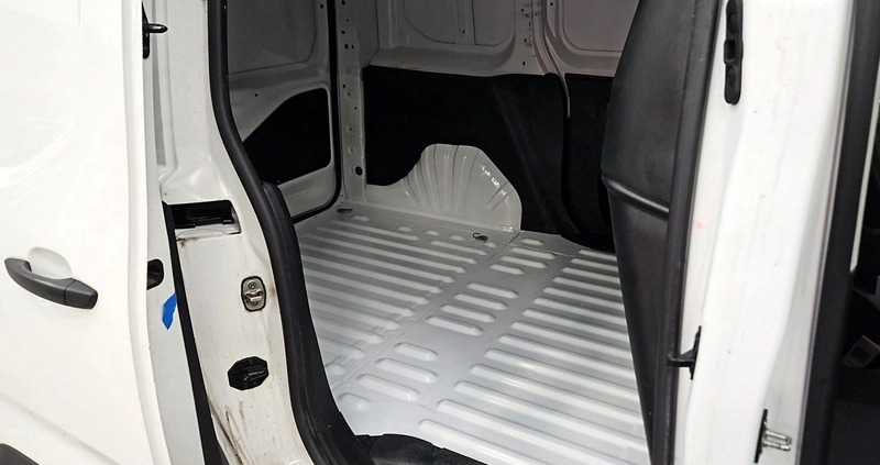 Toyota Proace City cena 72900 przebieg: 72640, rok produkcji 2021 z Nasielsk małe 352